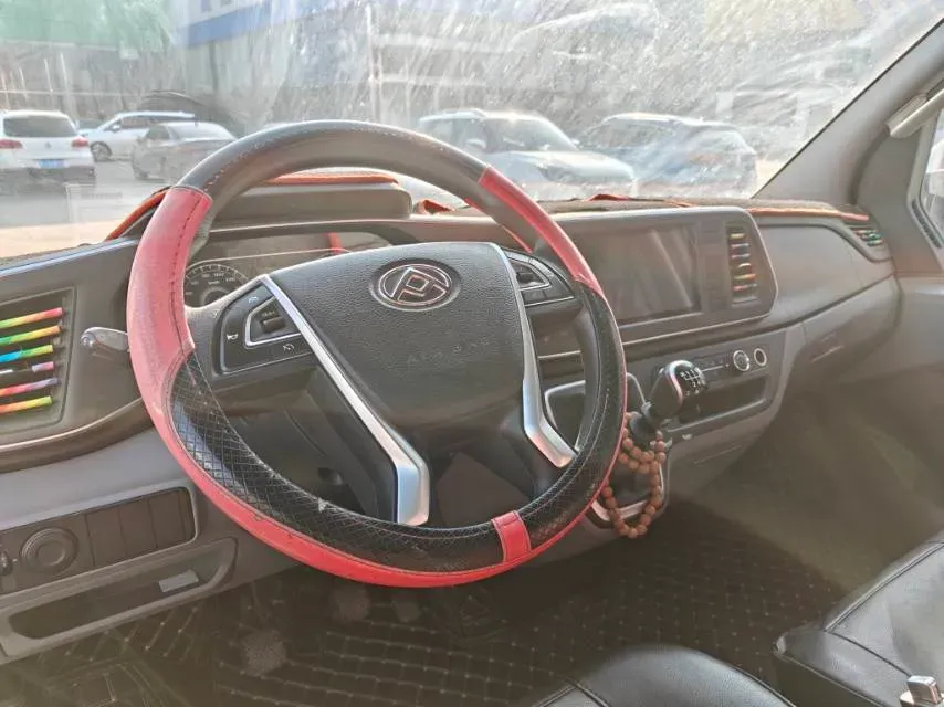 2024 MAXUS XinTu EV80 BEV 77KWH,autocango,china used car exporter,china ev exporter,chinese used car exporter,chinese used ev exporter