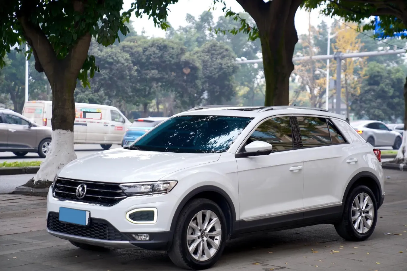 2022 Volkswagen T-Roc 1.4T 150HP L4 7DCT,autocango,china used car exporter,china ev exporter,chinese used car exporter,chinese used ev exporter