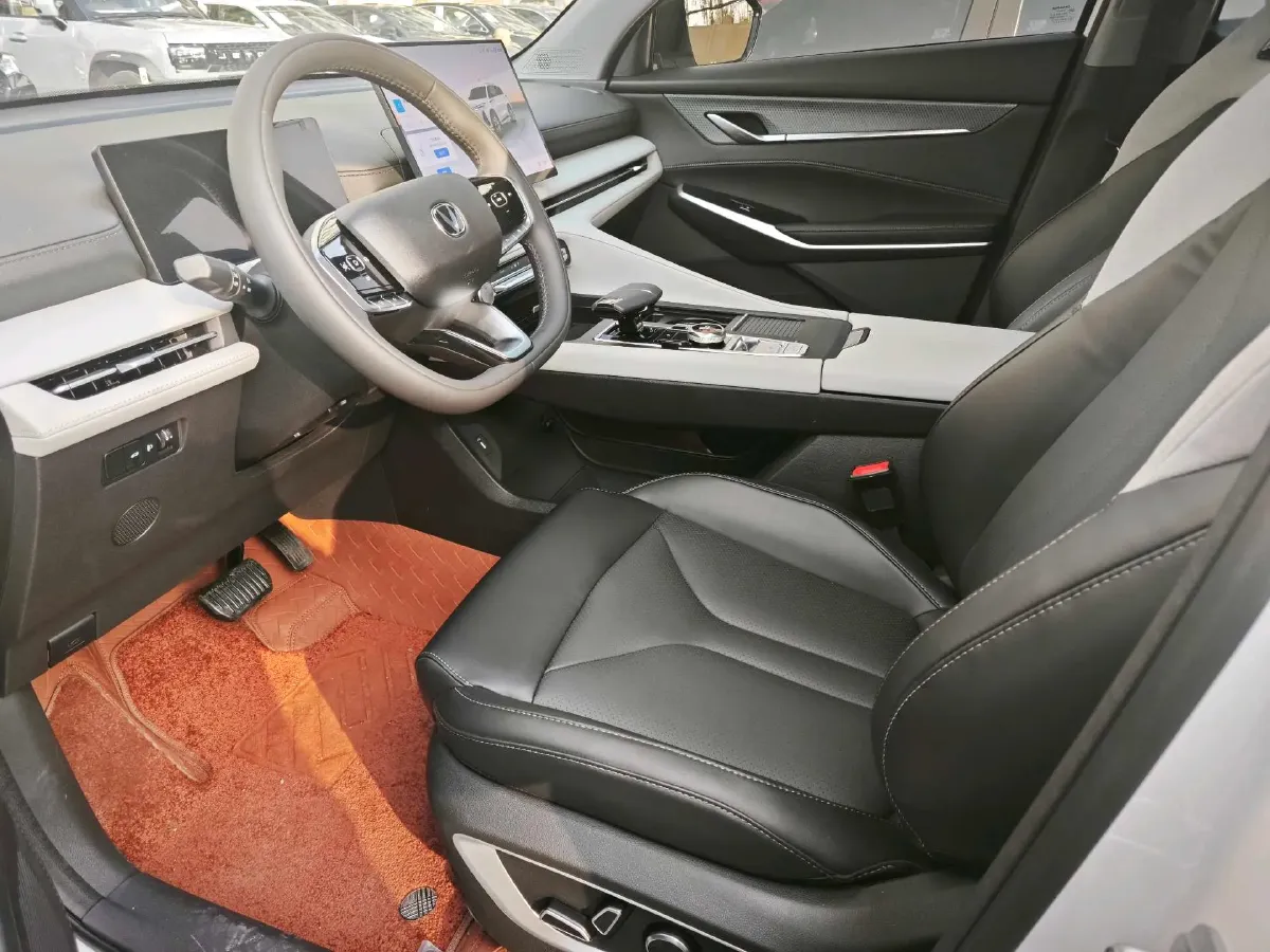 2026 ChangAn CS75 Plus 1.5T 192HP L4 8AT,autocango,china used car exporter,china ev exporter,chinese used car exporter,chinese used ev exporter