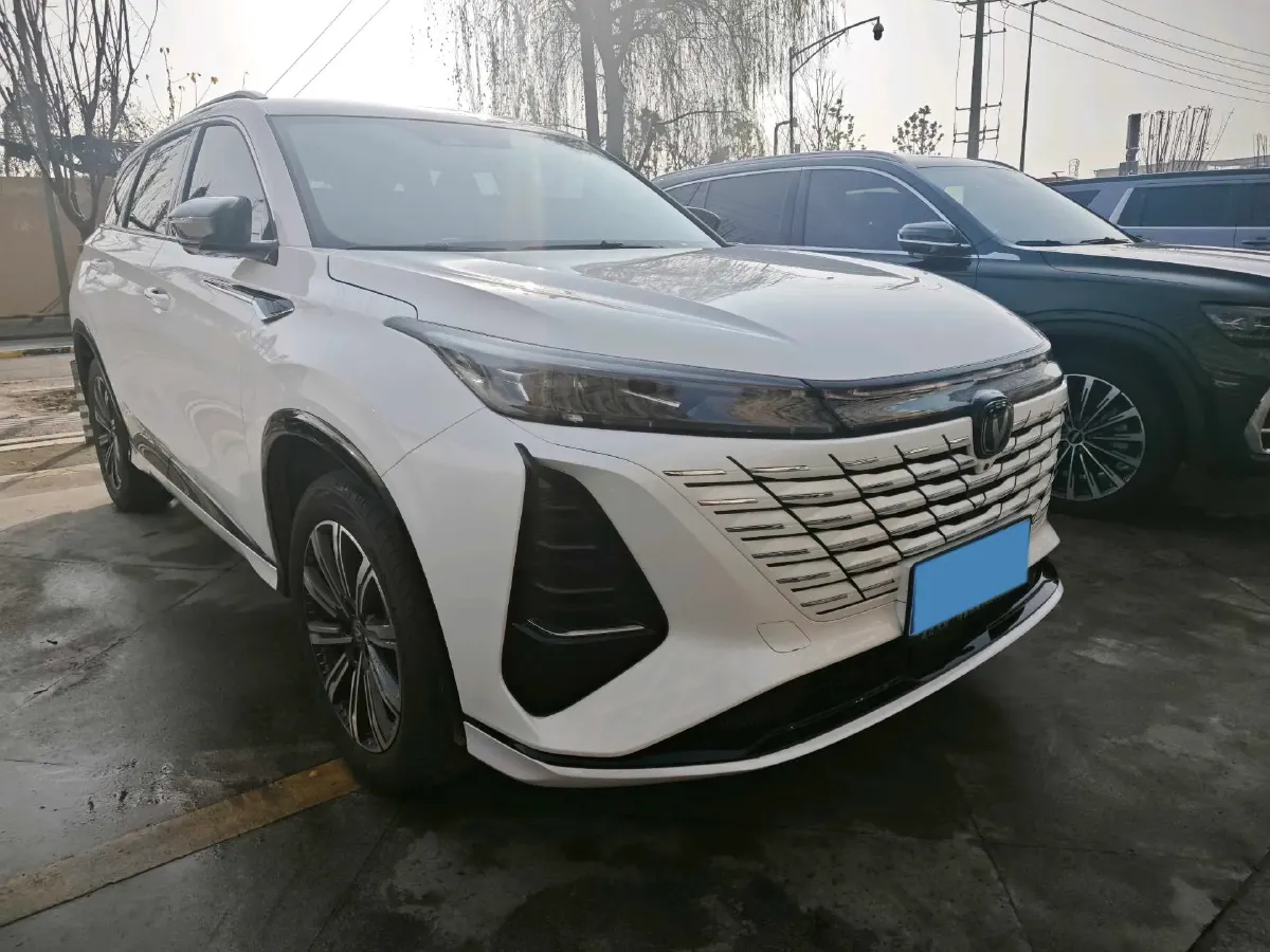 2026 ChangAn CS75 Plus 1.5T 192HP L4 8AT,autocango,china used car exporter,china ev exporter,chinese used car exporter,chinese used ev exporter