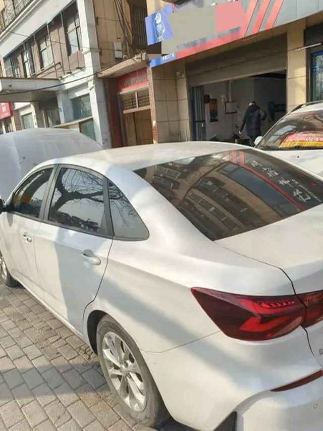 2024 Chevrolet Monza 1.5L 113HP L4 6DCT,autocango,china used car exporter,china ev exporter,chinese used car exporter,chinese used ev exporter