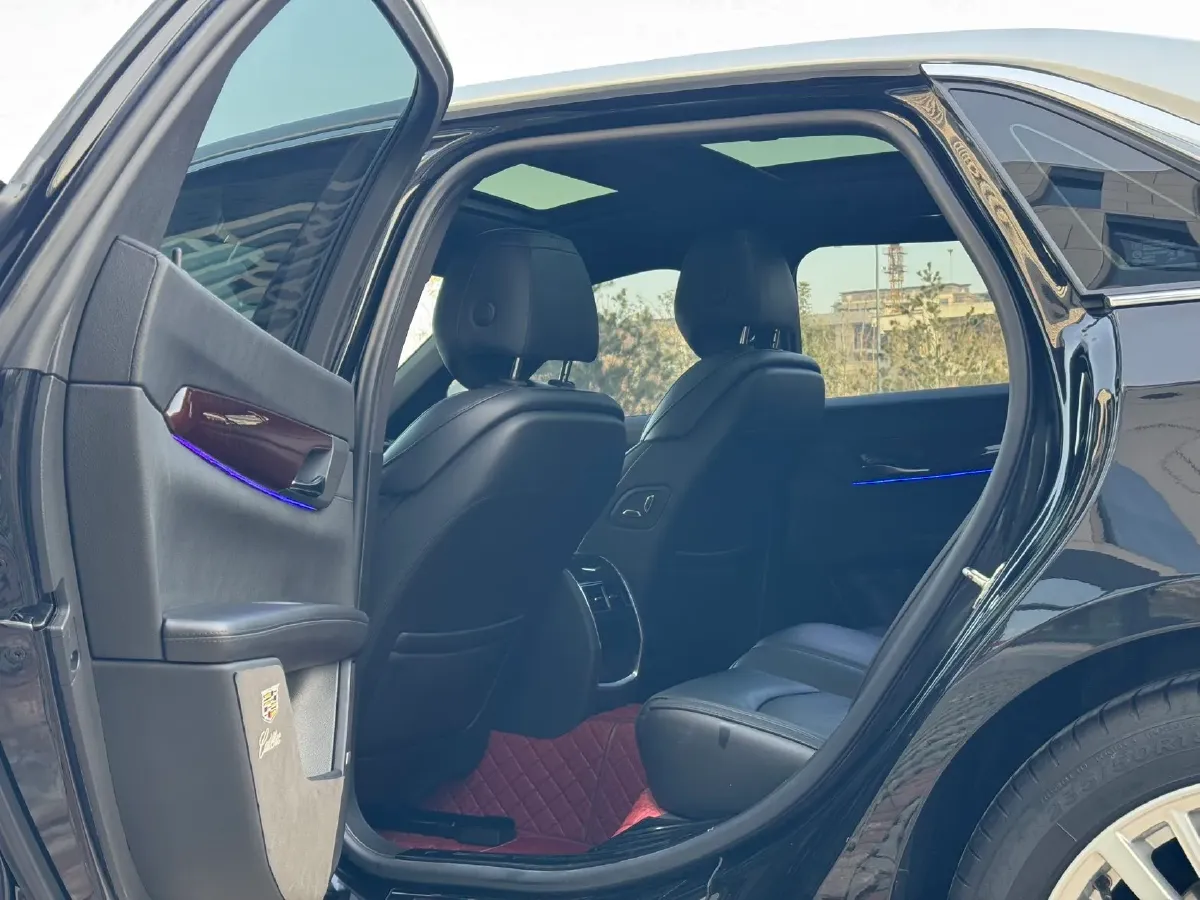 2022 Cadillac CT6 2.0T 237HP L4 10AT,autocango,china used car exporter,china ev exporter,chinese used car exporter,chinese used ev exporter