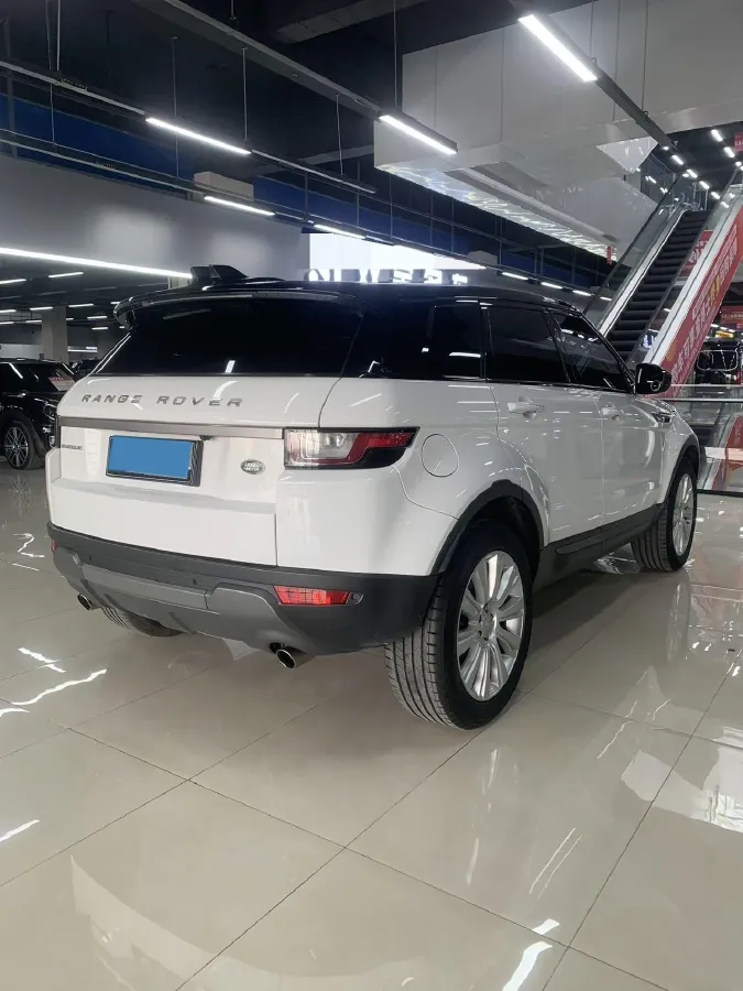 2018 Land Rover Range Rover Evoque 2.0T 241HP L4 9AT,autocango,china used car exporter,china ev exporter,chinese used car exporter,chinese used ev exporter