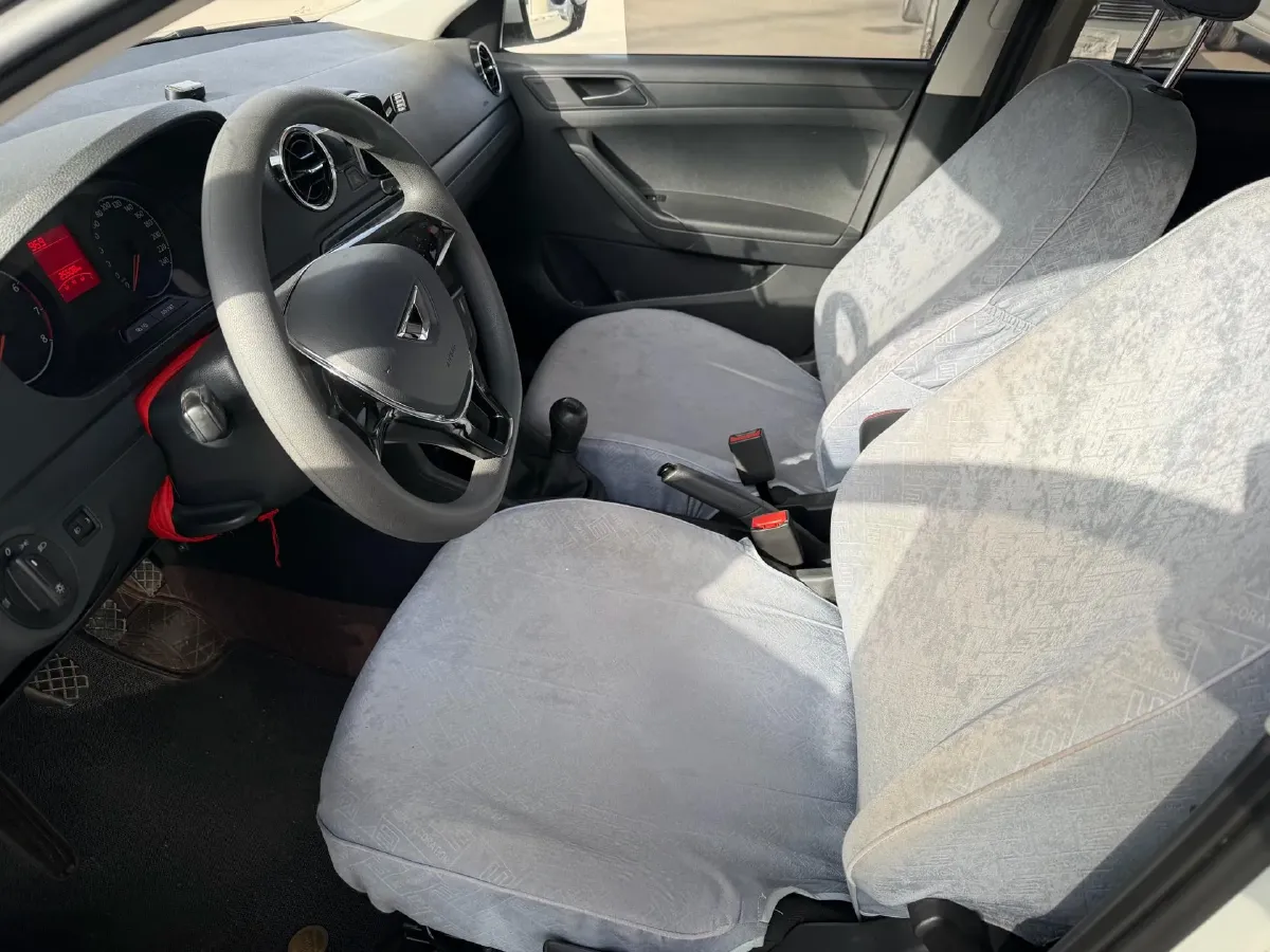 2021 Jetta VA3 1.5L 112HP L4 5MT,autocango,china used car exporter,china ev exporter,chinese used car exporter,chinese used ev exporter