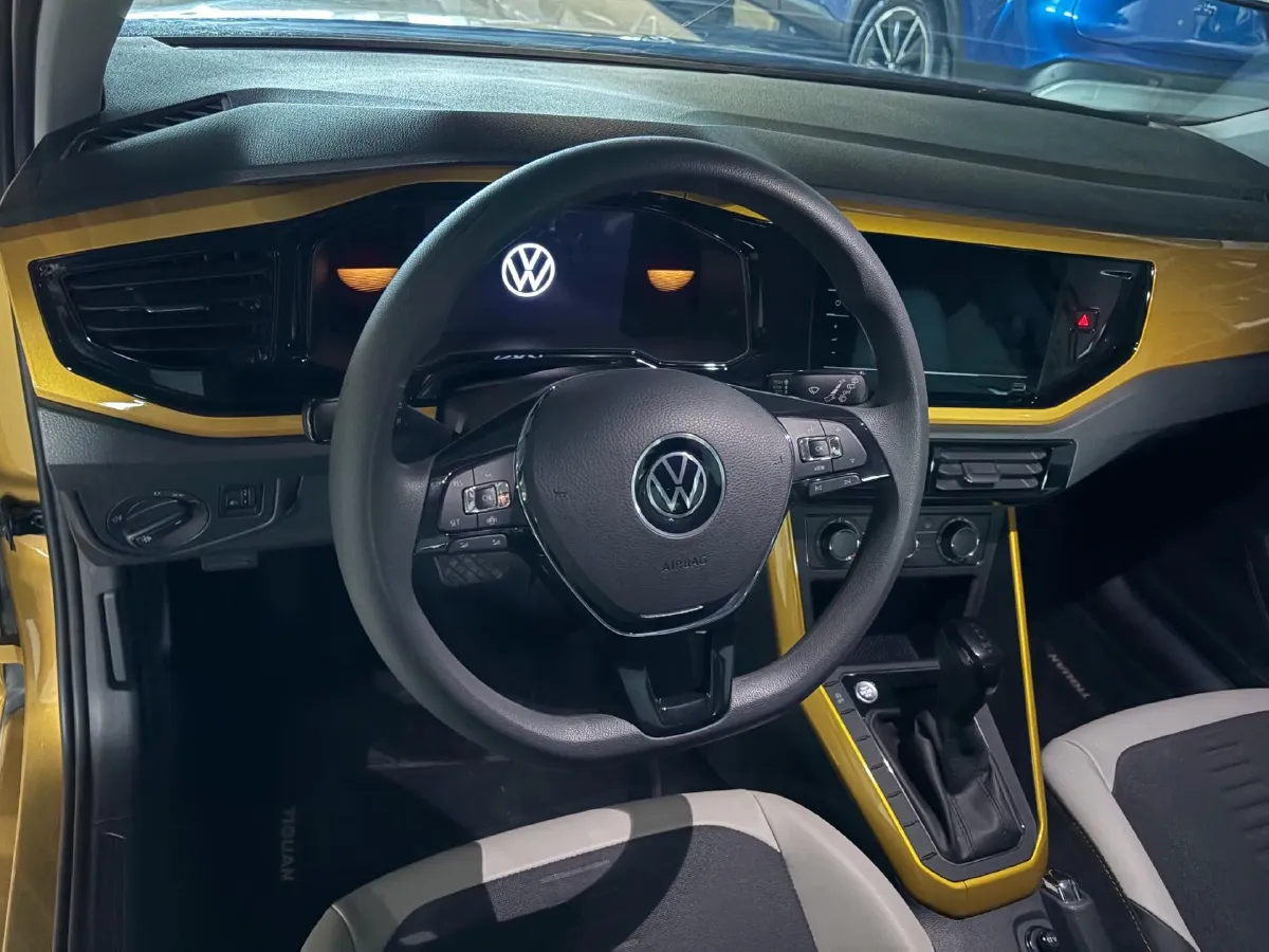 2023 Volkswagen Polo 1.5L 113HP L4 6AT,autocango,china used car exporter,china ev exporter,chinese used car exporter,chinese used ev exporter