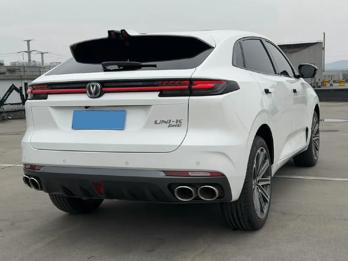 2021 ChangAn UNI-K 2.0T 233HP L4 8AT,autocango,china used car exporter,china ev exporter,chinese used car exporter,chinese used ev exporter