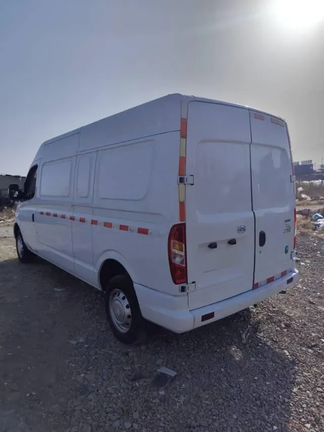 2023 MAXUS XinTu V80 2.0T 127HP L4 6MT,autocango,china used car exporter,china ev exporter,chinese used car exporter,chinese used ev exporter