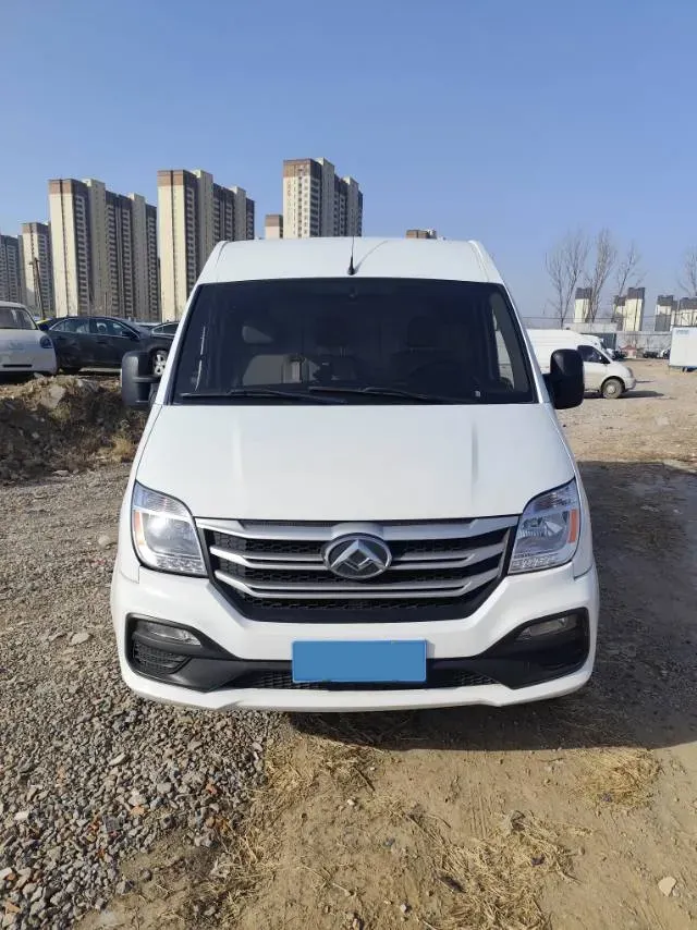 2023 MAXUS XinTu V80 2.0T 127HP L4 6MT,autocango,china used car exporter,china ev exporter,chinese used car exporter,chinese used ev exporter