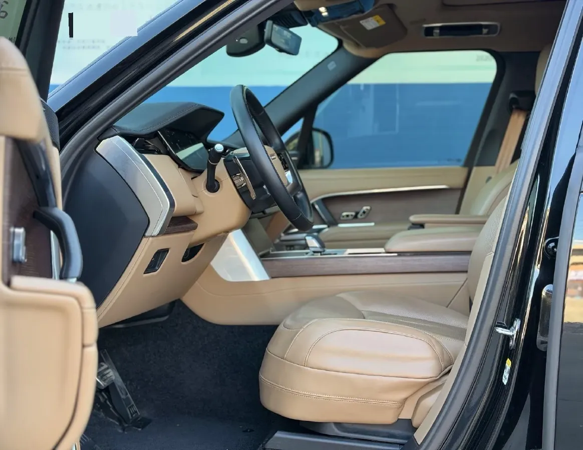 2024 Land Rover Range Rover 3.0T 400HP L6 8AT,autocango,china used car exporter,china ev exporter,chinese used car exporter,chinese used ev exporter