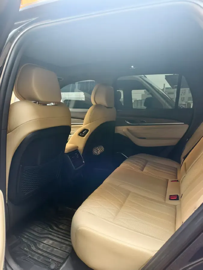 2025 Geely Monjaro 2.0T 238HP L4 8AT,autocango,china used car exporter,china ev exporter,chinese used car exporter,chinese used ev exporter