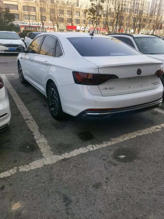 2025 Volkswagen Sagitar 1.5T 160HP L4 7DCT,autocango,china used car exporter,china ev exporter,chinese used car exporter,chinese used ev exporter