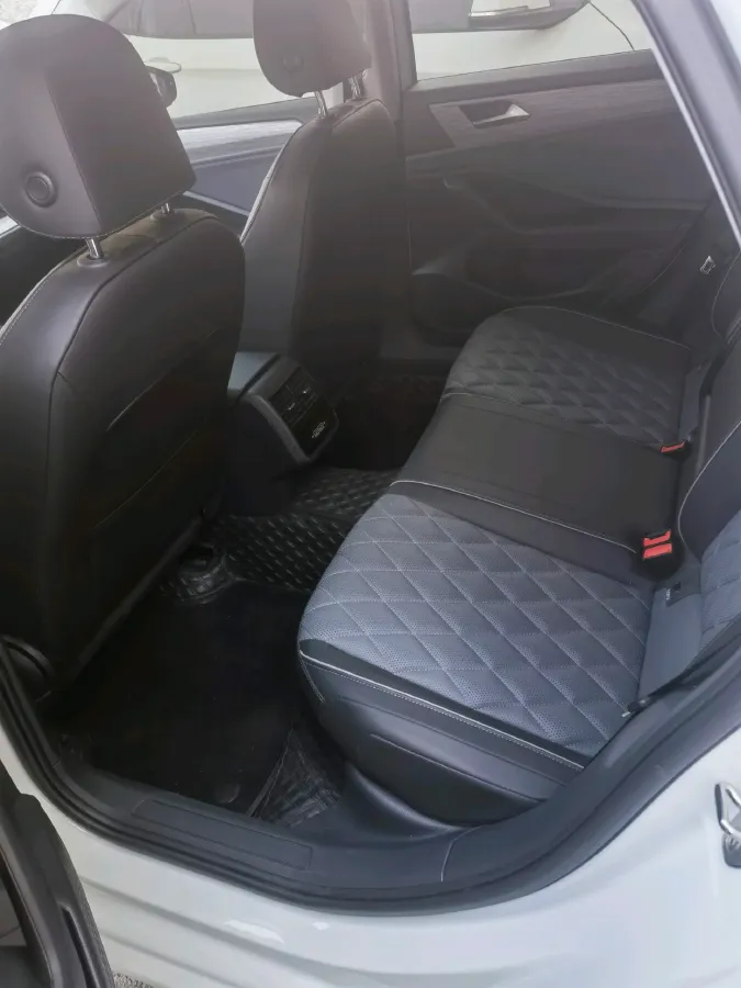 2025 Volkswagen Sagitar 1.5T 160HP L4 7DCT,autocango,china used car exporter,china ev exporter,chinese used car exporter,chinese used ev exporter