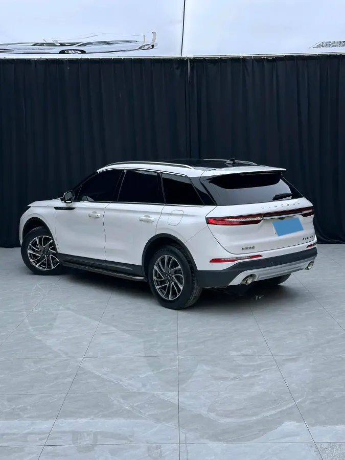 2022 Lincoln Corsair 2.0T 245HP L4 8AT,autocango,china used car exporter,china ev exporter,chinese used car exporter,chinese used ev exporter