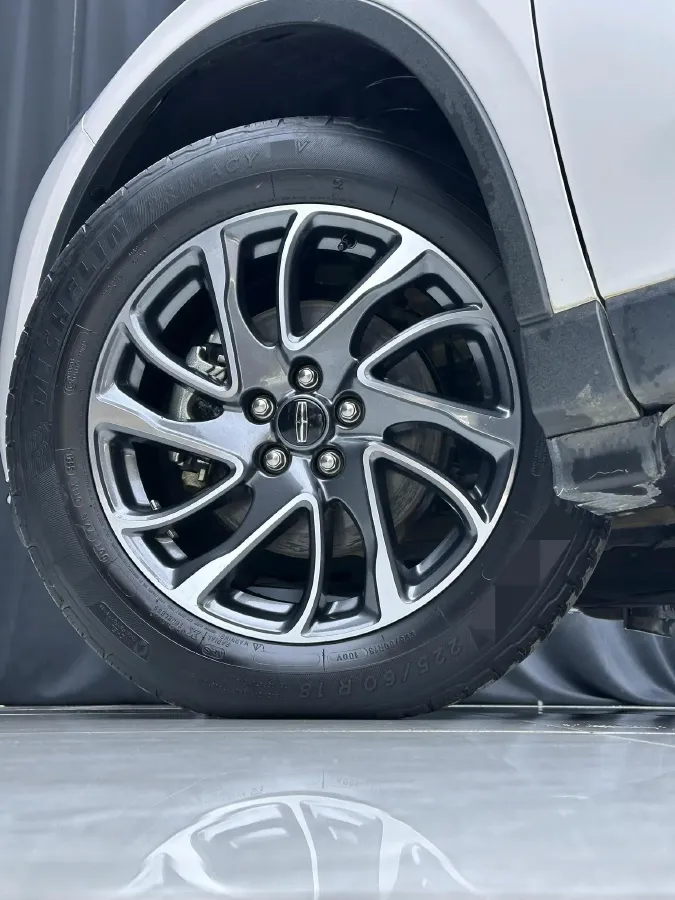 2022 Lincoln Corsair 2.0T 245HP L4 8AT,autocango,china used car exporter,china ev exporter,chinese used car exporter,chinese used ev exporter