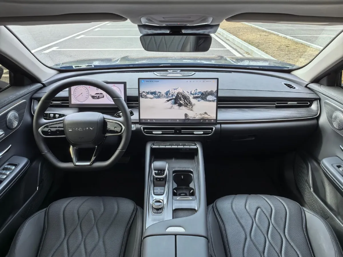 2025 Ruichi Auto RuiChi C5 REEV,autocango,china used car exporter,china ev exporter,chinese used car exporter,chinese used ev exporter