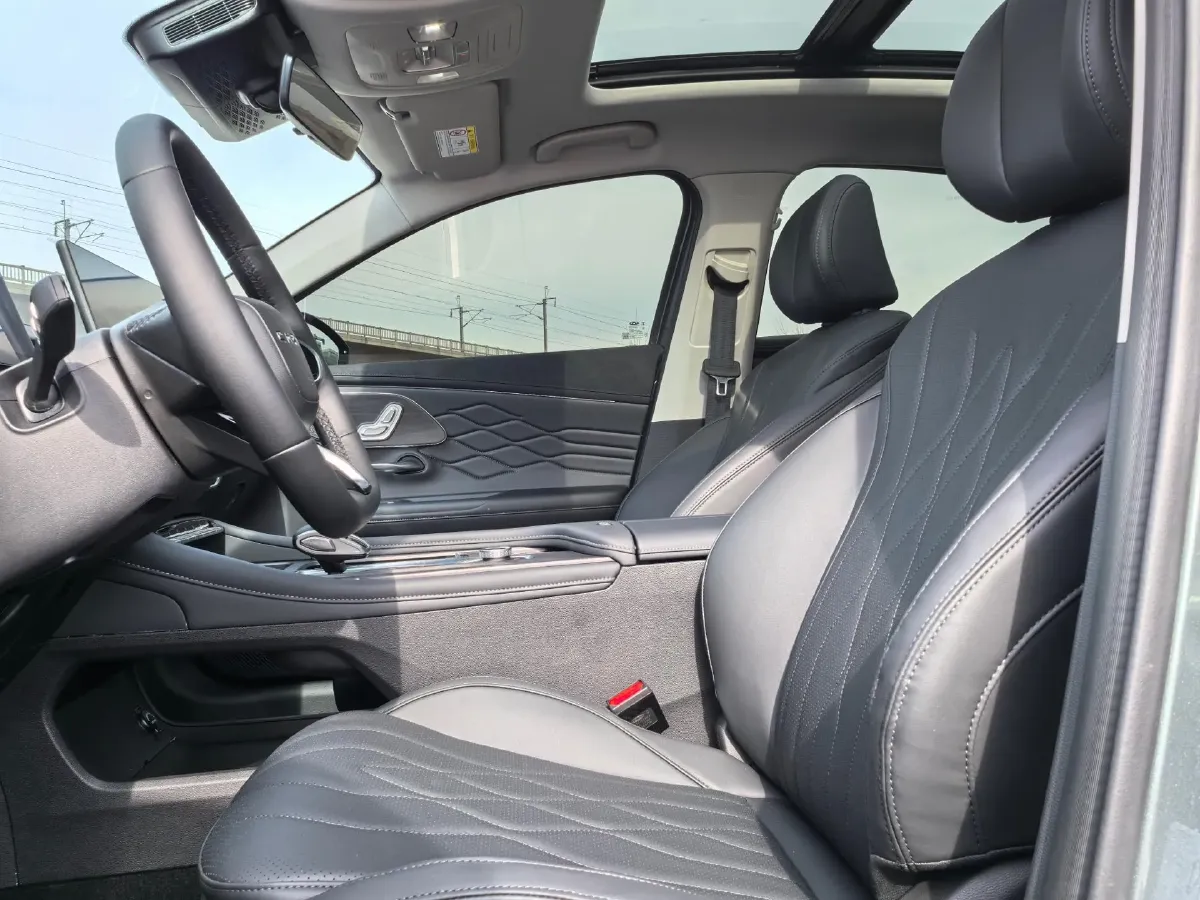 2025 Ruichi Auto RuiChi C5 REEV,autocango,china used car exporter,china ev exporter,chinese used car exporter,chinese used ev exporter