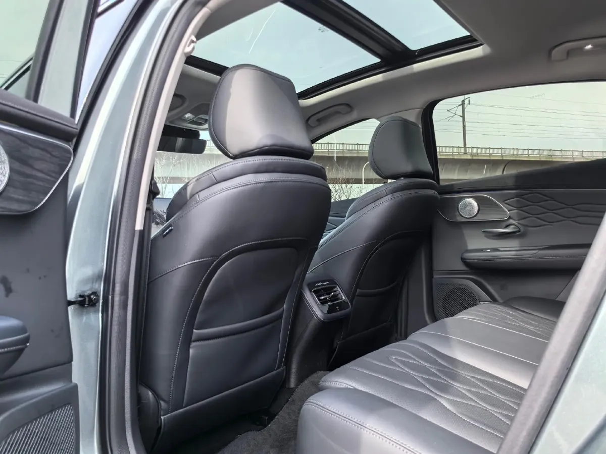 2025 Ruichi Auto RuiChi C5 REEV,autocango,china used car exporter,china ev exporter,chinese used car exporter,chinese used ev exporter