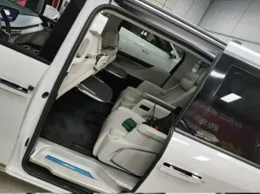 2024 Buick GL8 1.5T 180HP L4 2DHT PHEV 24.4KWH,autocango,china used car exporter,china ev exporter,chinese used car exporter,chinese used ev exporter