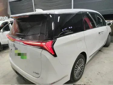 2024 Buick GL8 1.5T 180HP L4 2DHT PHEV 24.4KWH,autocango,china used car exporter,china ev exporter,chinese used car exporter,chinese used ev exporter