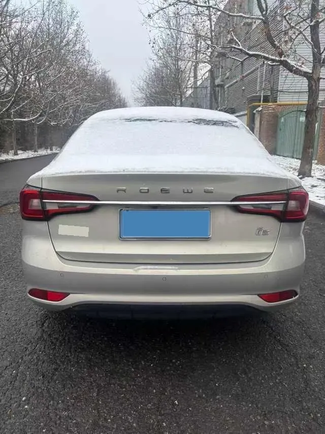 2019 Roewe i5 1.5L 120HP L4 5MT,autocango,china used car exporter,china ev exporter,chinese used car exporter,chinese used ev exporter