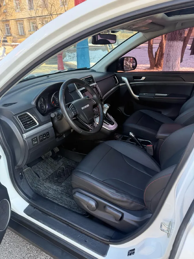 2019 Haval M6 1.5T 150HP L4 7DCT,autocango,china used car exporter,china ev exporter,chinese used car exporter,chinese used ev exporter