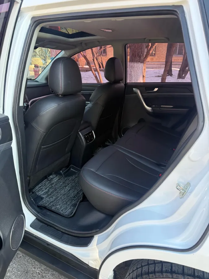 2019 Haval M6 1.5T 150HP L4 7DCT,autocango,china used car exporter,china ev exporter,chinese used car exporter,chinese used ev exporter