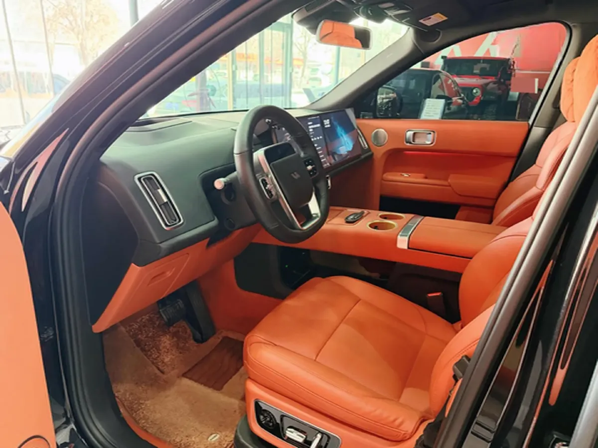 2023 Li L8 Range Extended 154HP REEV 40.9KWH,autocango,china used car exporter,china ev exporter,chinese used car exporter,chinese used ev exporter