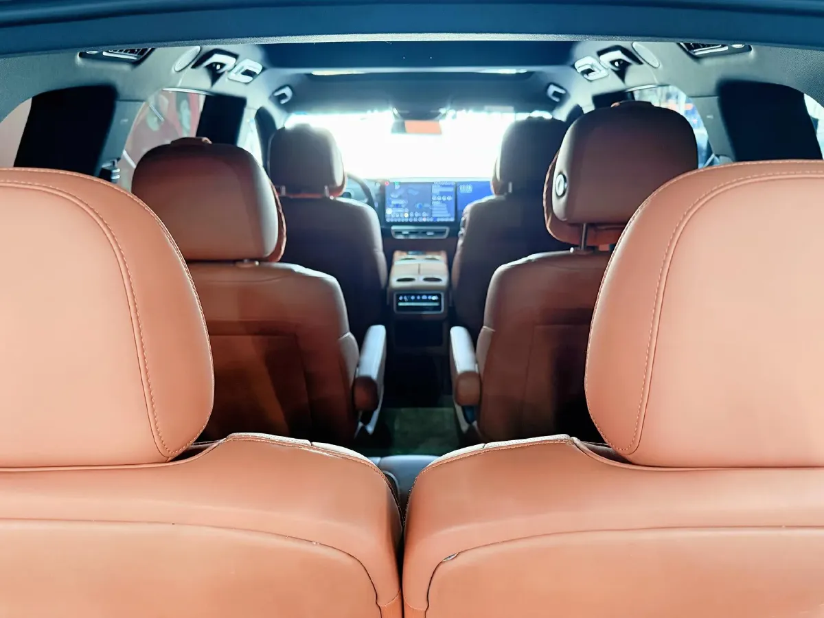 2023 Li L8 Range Extended 154HP REEV 40.9KWH,autocango,china used car exporter,china ev exporter,chinese used car exporter,chinese used ev exporter