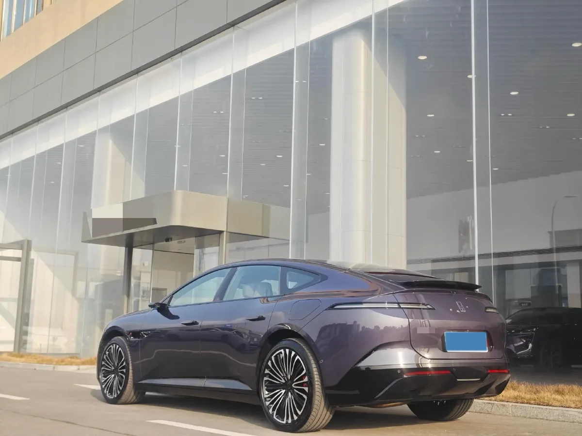 2025 Avatr 12 1.5T 156HP L4 REEV 39.05KWH,autocango,china used car exporter,china ev exporter,chinese used car exporter,chinese used ev exporter