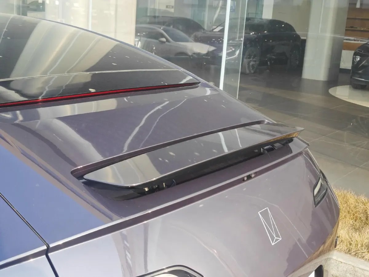 2025 Avatr 12 1.5T 156HP L4 REEV 39.05KWH,autocango,china used car exporter,china ev exporter,chinese used car exporter,chinese used ev exporter