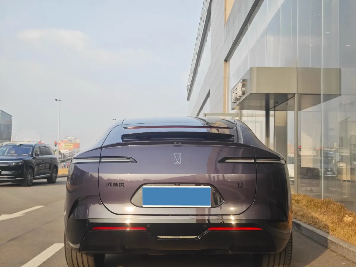 2025 Avatr 12 1.5T 156HP L4 REEV 39.05KWH,autocango,china used car exporter,china ev exporter,chinese used car exporter,chinese used ev exporter