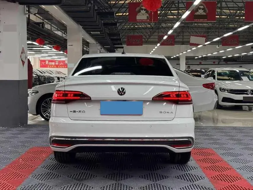 2025 Volkswagen Bora 1.2T 116HP L4 7DCT,autocango,china used car exporter,china ev exporter,chinese used car exporter,chinese used ev exporter