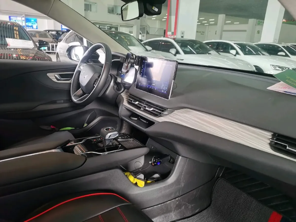 2023 HongQi E-QM5 BEV 82KWH,autocango,china used car exporter,china ev exporter,chinese used car exporter,chinese used ev exporter