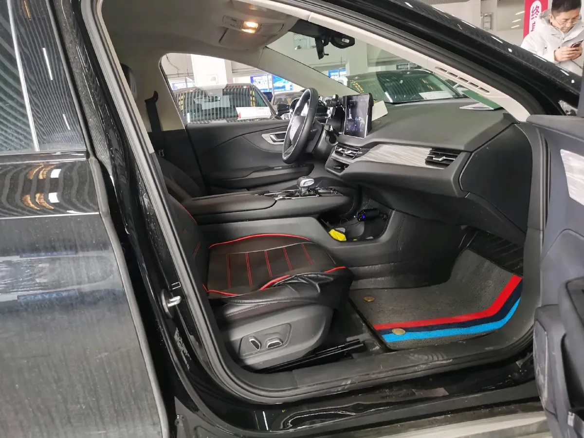 2023 HongQi E-QM5 BEV 82KWH,autocango,china used car exporter,china ev exporter,chinese used car exporter,chinese used ev exporter