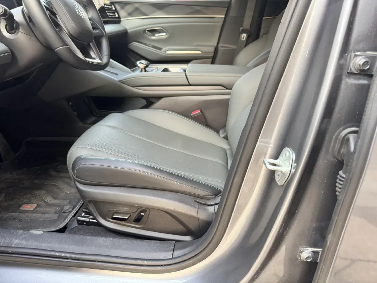 2025 BYD QinL 1.5L 101HP L4 E-CVT PHEV,autocango,china used car exporter,china ev exporter,chinese used car exporter,chinese used ev exporter