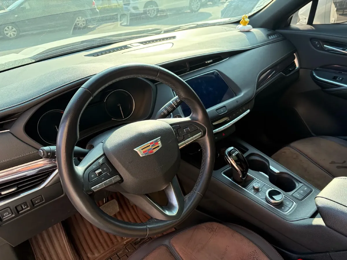 2021 Cadillac XT4 2.0T 237HP L4 9AT,autocango,china used car exporter,china ev exporter,chinese used car exporter,chinese used ev exporter