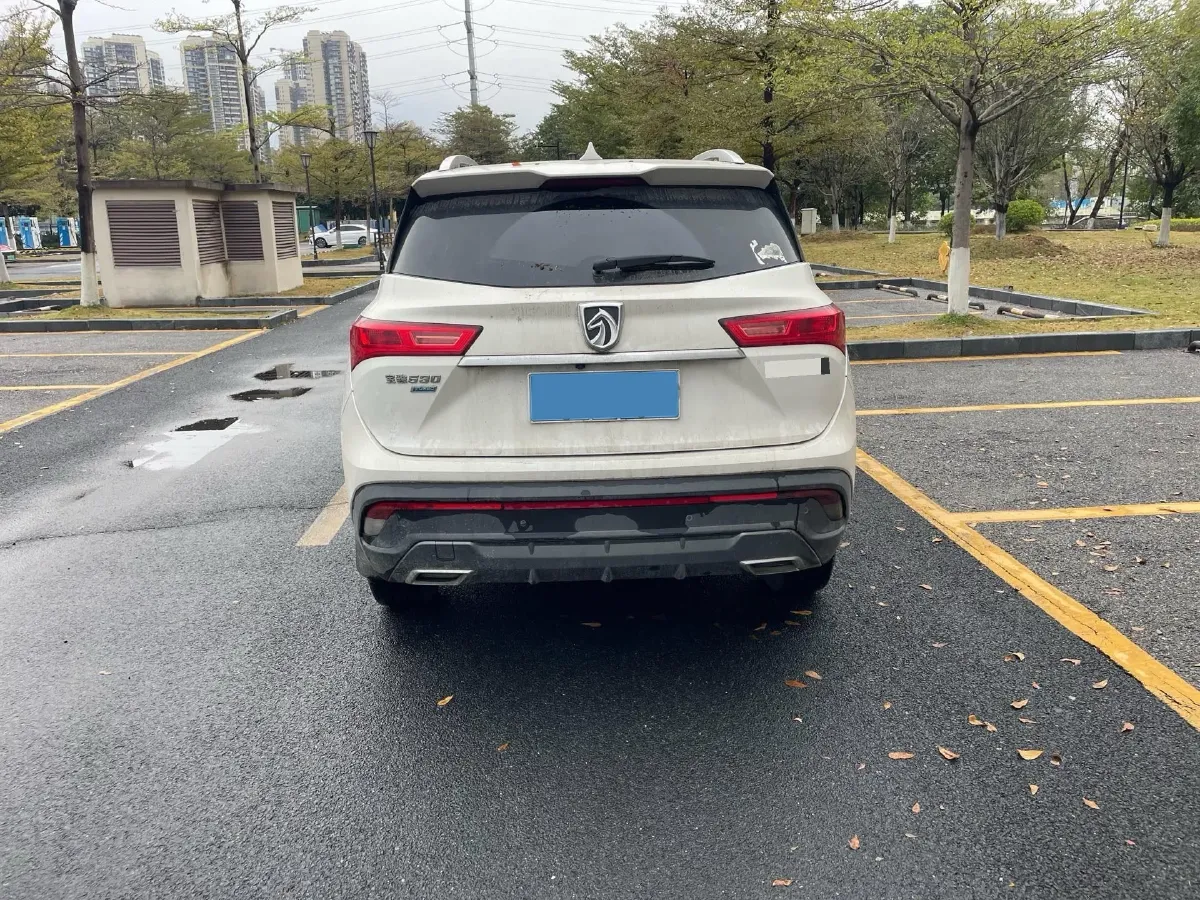 2018 BaoJun 530 1.5T 150HP L4 6DCT,autocango,china used car exporter,china ev exporter,chinese used car exporter,chinese used ev exporter