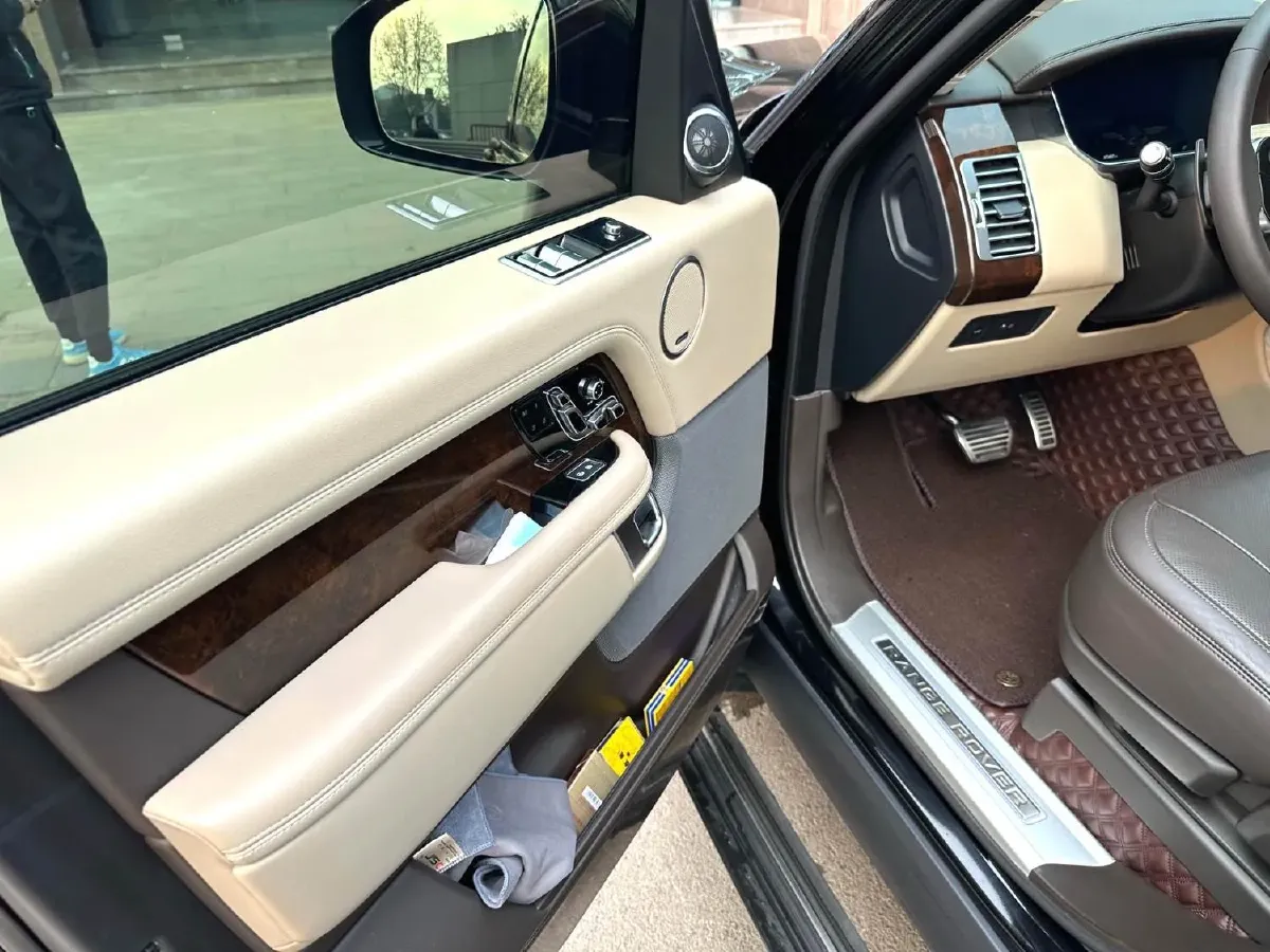 2021 Land Rover Range Rover 3.0T 400HP L6 8AT,autocango,china used car exporter,china ev exporter,chinese used car exporter,chinese used ev exporter