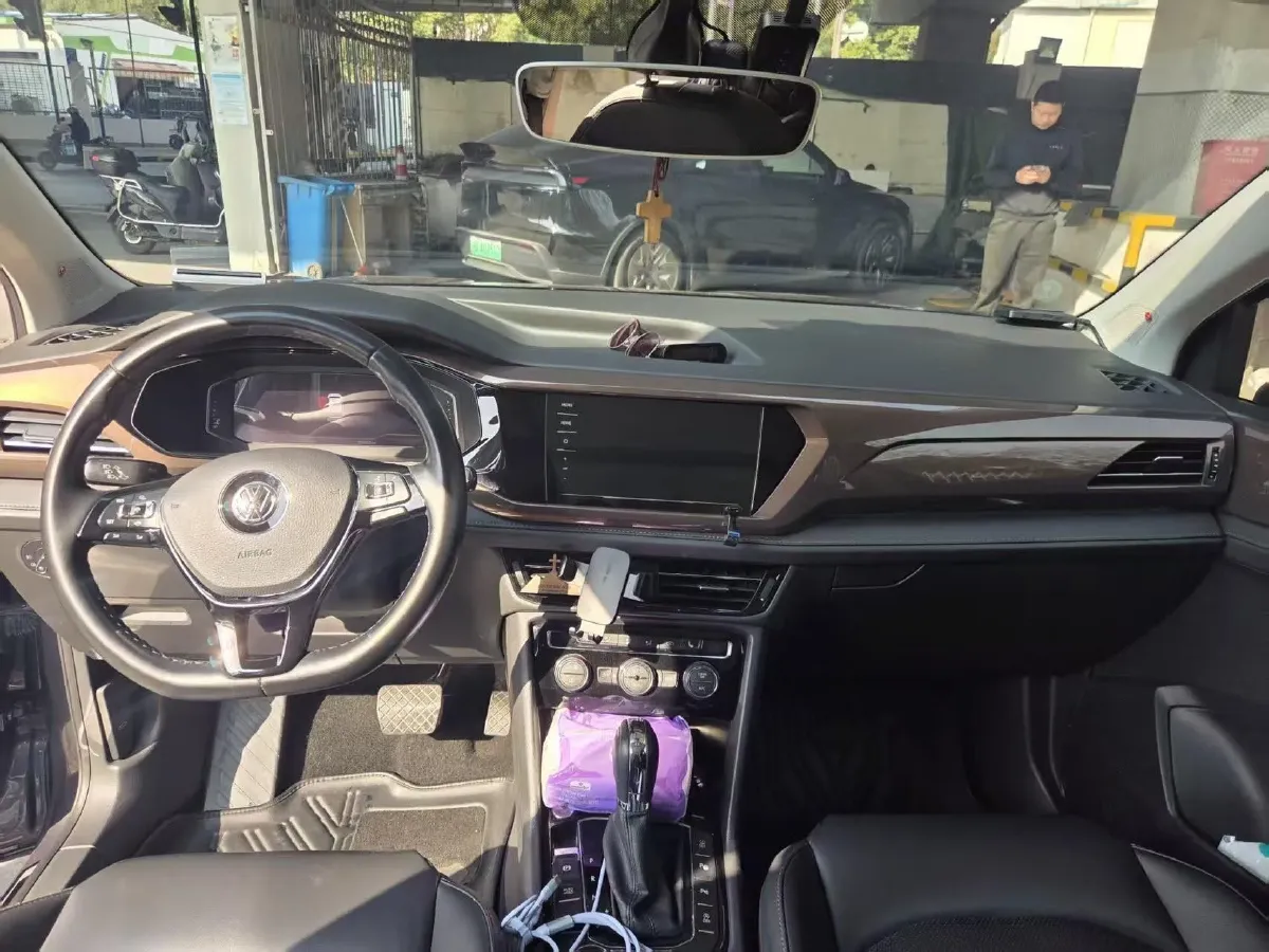 2020 Volkswagen Tharu 2.0T 186HP L4 7DCT,autocango,china used car exporter,china ev exporter,chinese used car exporter,chinese used ev exporter