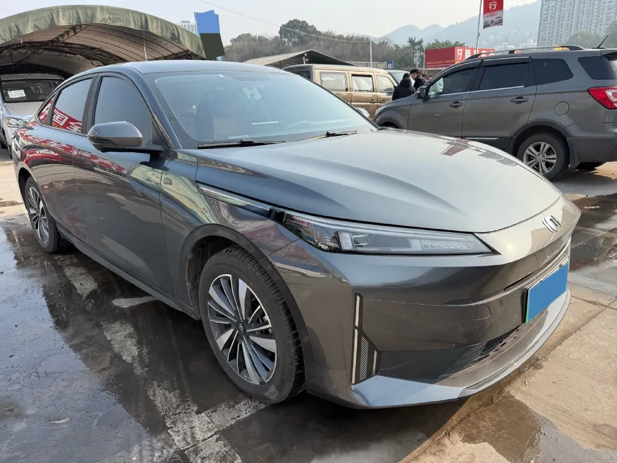 2024 ChangAn QiYuan A05 1.5L 110HP L4 E-CVT PHEV 18.99KWH,autocango,china used car exporter,china ev exporter,chinese used car exporter,chinese used ev exporter