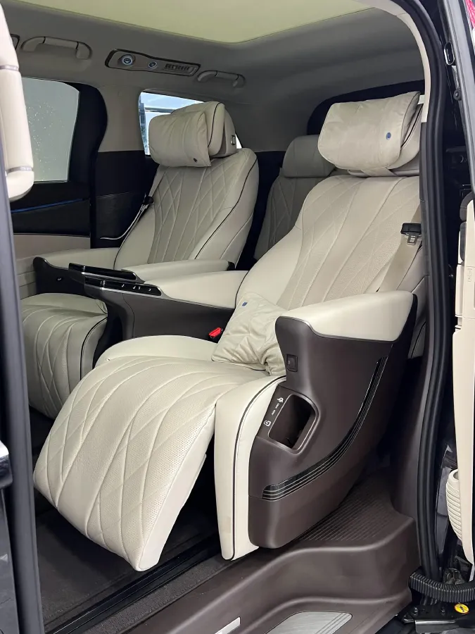 2024 Denza D9 1.5T 139HP L4 E-CVT PHEV 40KWH,autocango,china used car exporter,china ev exporter,chinese used car exporter,chinese used ev exporter