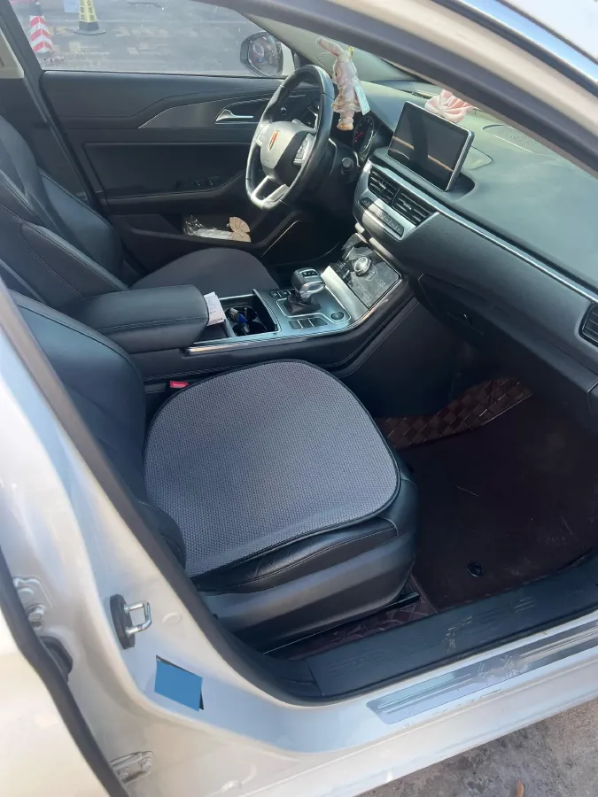 2022 HongQi H5 1.5T 169HP L4 7DCT,autocango,china used car exporter,china ev exporter,chinese used car exporter,chinese used ev exporter