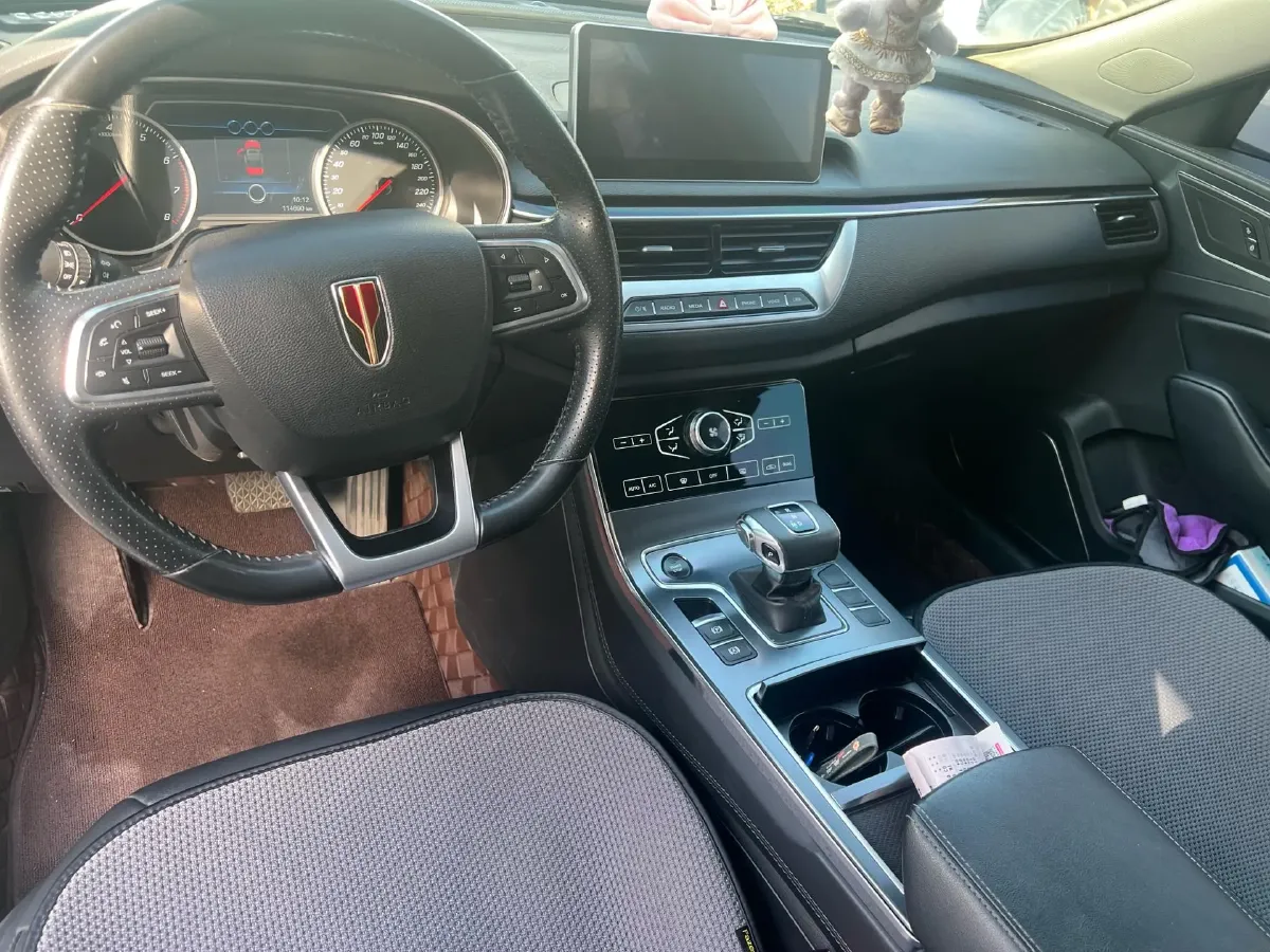 2022 HongQi H5 1.5T 169HP L4 7DCT,autocango,china used car exporter,china ev exporter,chinese used car exporter,chinese used ev exporter