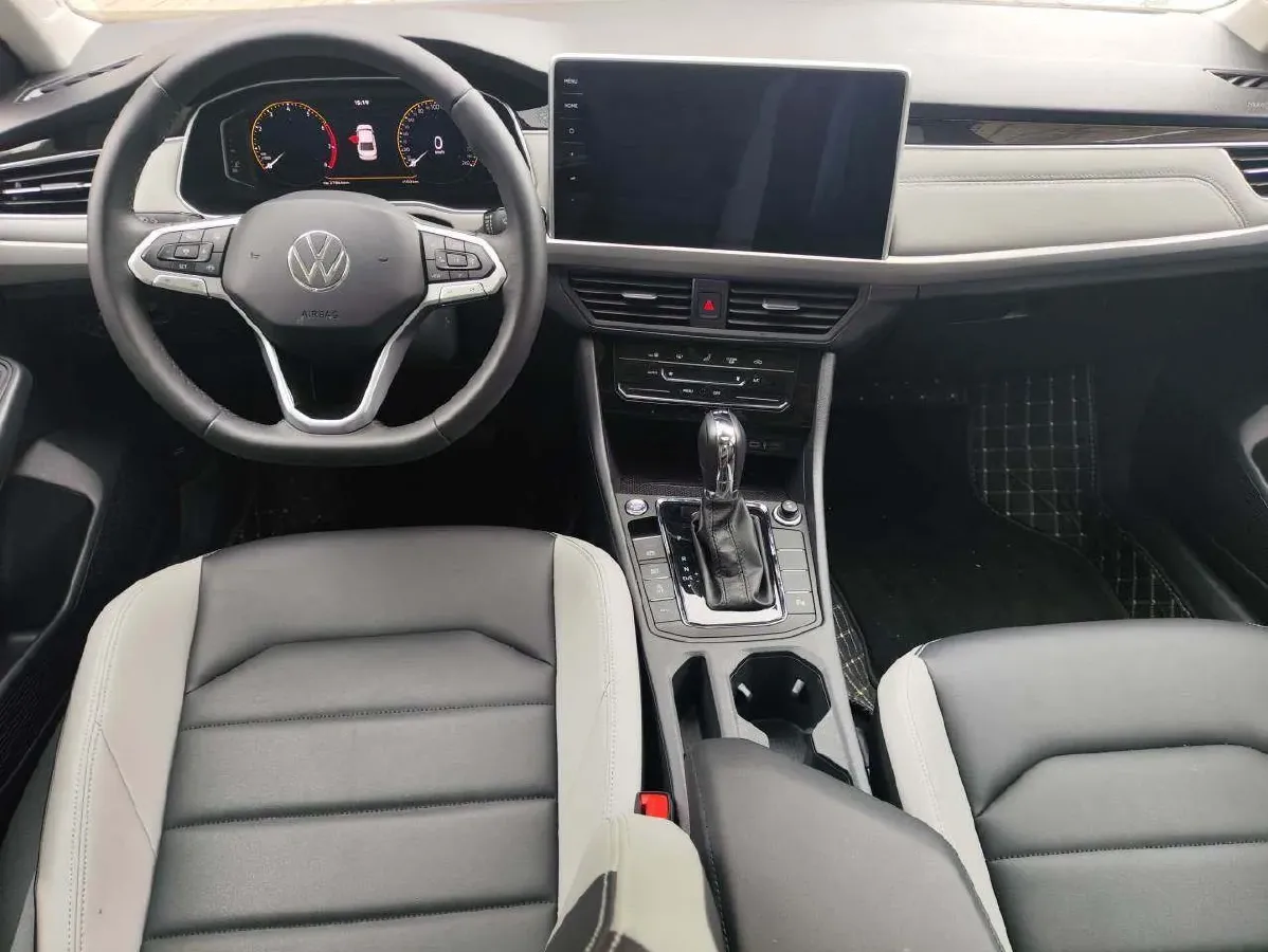 2024 Volkswagen Bora 1.5T 160HP L4 7DCT,autocango,china used car exporter,china ev exporter,chinese used car exporter,chinese used ev exporter