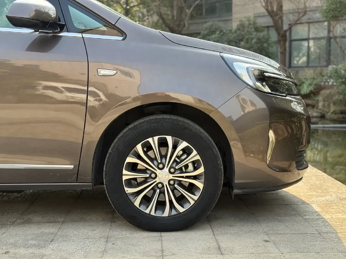 2021 Buick GL8 2.0T 237HP L4 9AT,autocango,china used car exporter,china ev exporter,chinese used car exporter,chinese used ev exporter