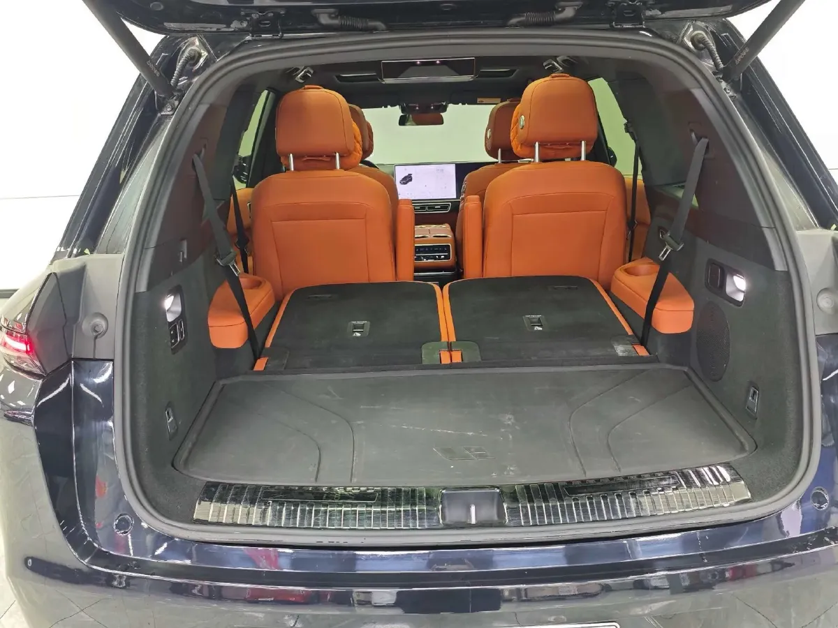 2023 Li L8 Range Extended 154HP REEV 40.9KWH,autocango,china used car exporter,china ev exporter,chinese used car exporter,chinese used ev exporter