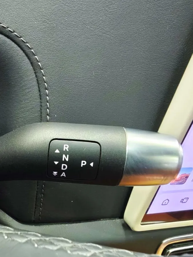 2023 Li L8 Range Extended 154HP REEV 40.9KWH,autocango,china used car exporter,china ev exporter,chinese used car exporter,chinese used ev exporter