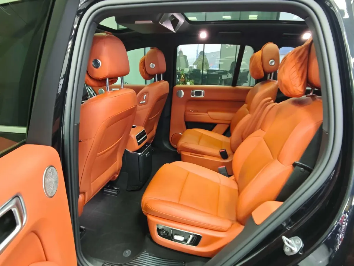 2023 Li L8 Range Extended 154HP REEV 40.9KWH,autocango,china used car exporter,china ev exporter,chinese used car exporter,chinese used ev exporter