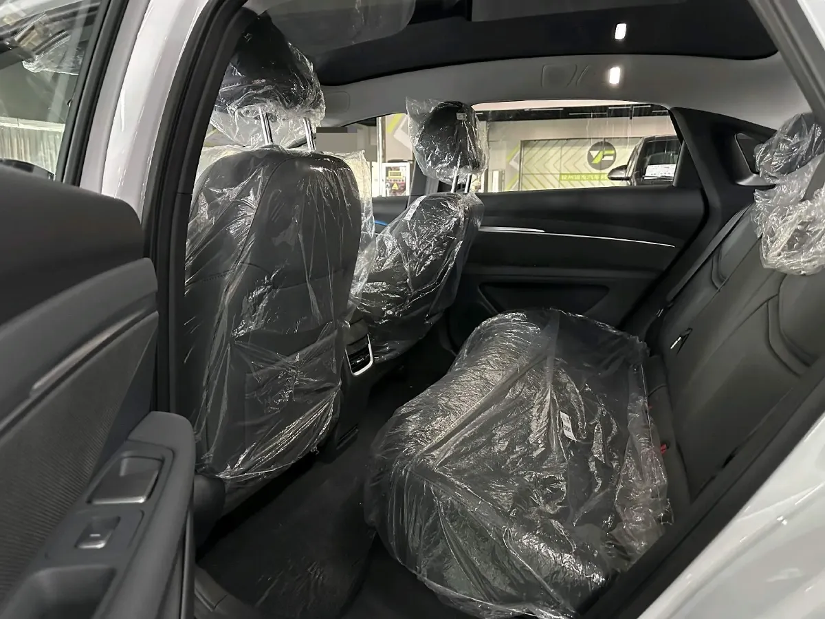 2024 Xpeng MONA M03 BEV 51.8KWH,autocango,china used car exporter,china ev exporter,chinese used car exporter,chinese used ev exporter