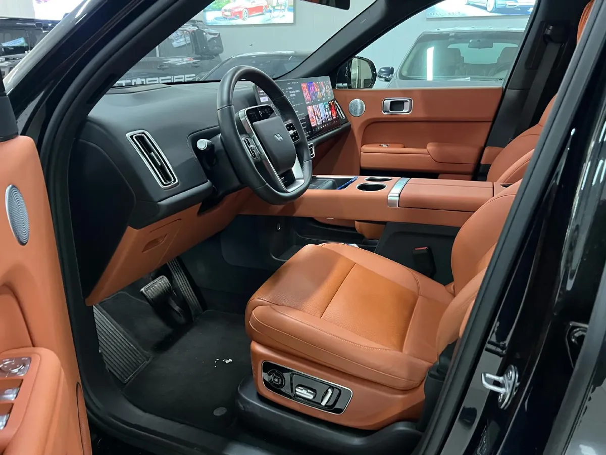 2025 Li L8 Range Extended 154HP REEV,autocango,china used car exporter,china ev exporter,chinese used car exporter,chinese used ev exporter